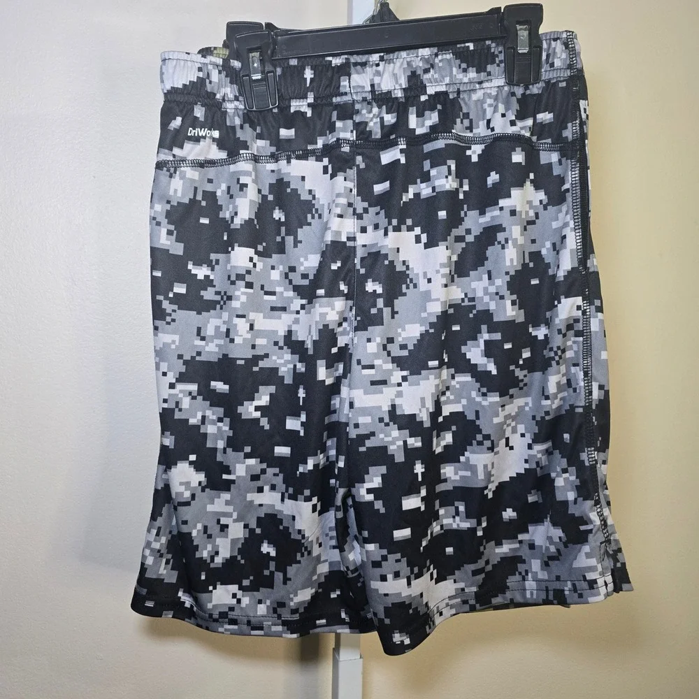 Athletic Works Boys XL 14-16 Active Shorts Bundle 5pk Digital Camo DriWorks Mesh